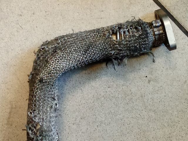 bontott AUDI Q7 EGR Hűtő Cső