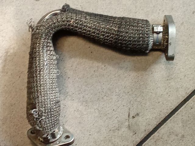 bontott AUDI Q7 EGR Hűtő Cső