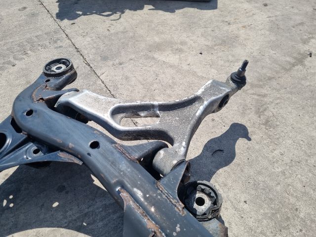 bontott AUDI Q7 Első Bölcső