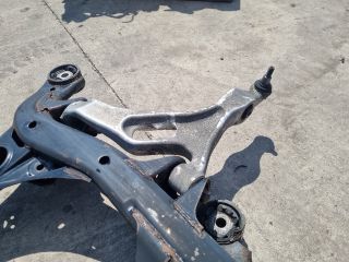 bontott AUDI Q7 Első Bölcső