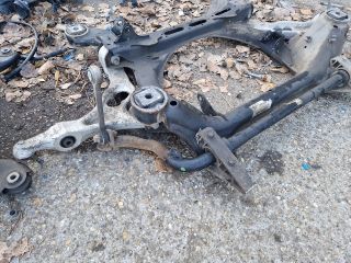 bontott AUDI Q7 Első Bölcső