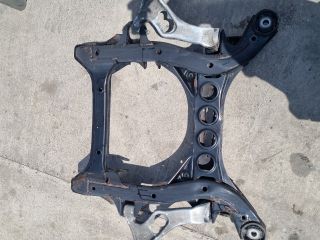 bontott AUDI Q7 Első Bölcső