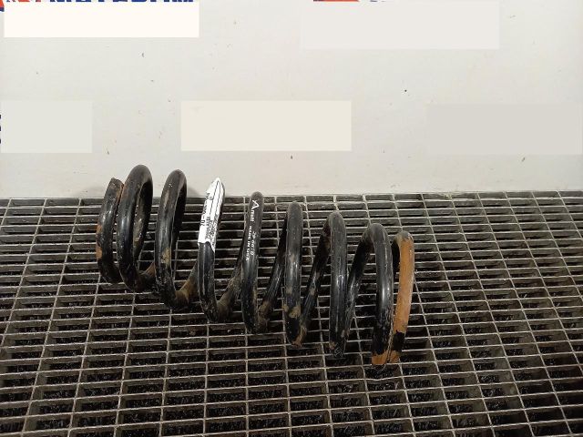 bontott AUDI Q7 Első Rugó