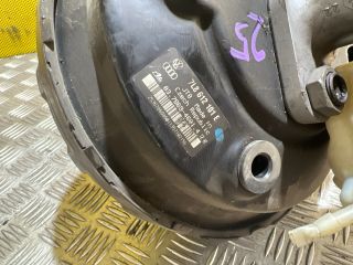 bontott AUDI Q7 Fékrásegítő