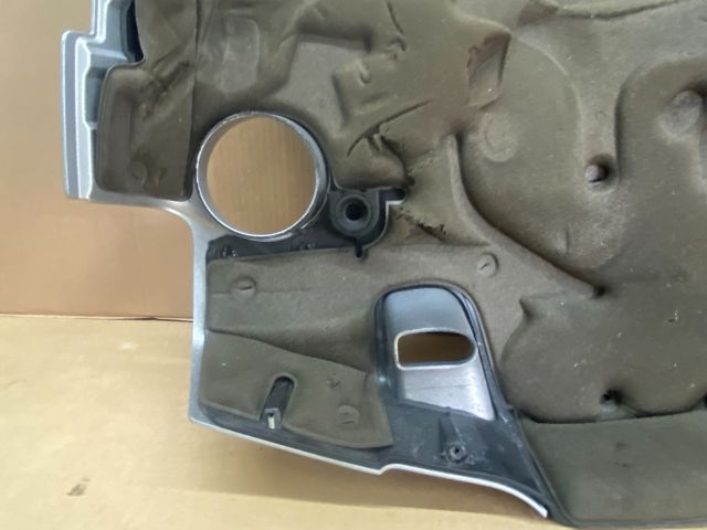 bontott AUDI Q7 Felső Motorburkolat