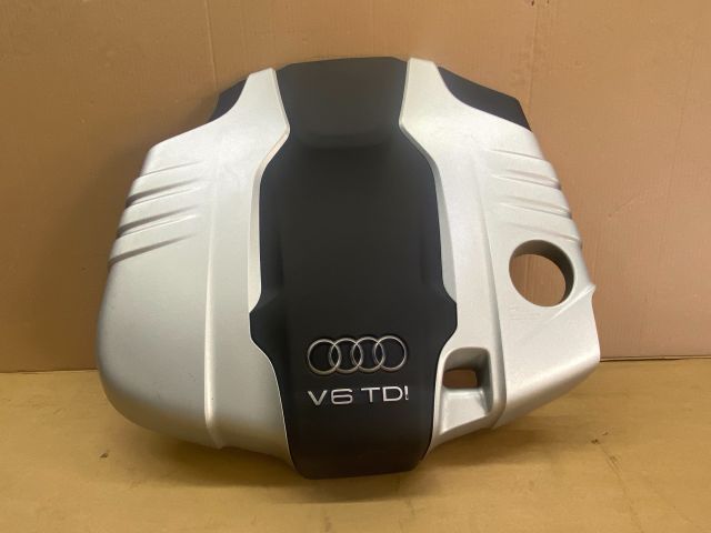 bontott AUDI Q7 Felső Motorburkolat