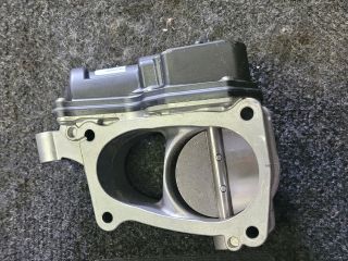 bontott AUDI Q7 Fojtószelep (Elektromos)