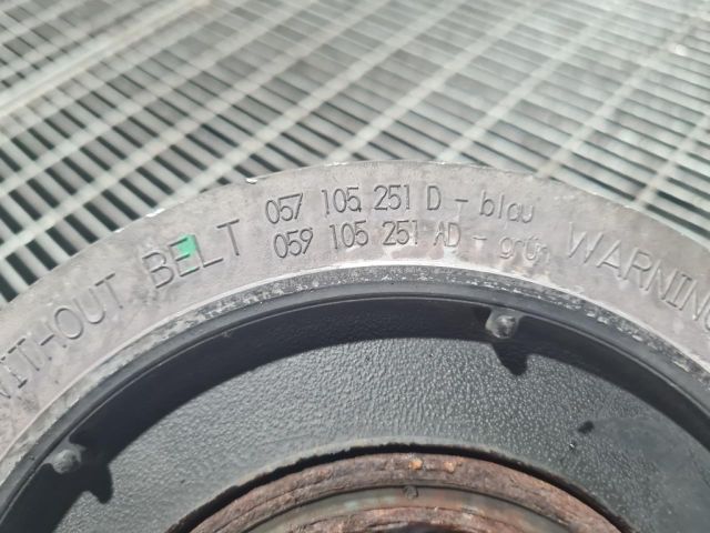 bontott AUDI Q7 Főtengely Szíjtárcsa