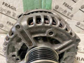 bontott AUDI Q7 Generátor