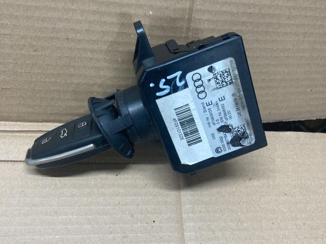 bontott AUDI Q7 Gyújtáskapcsoló Házzal