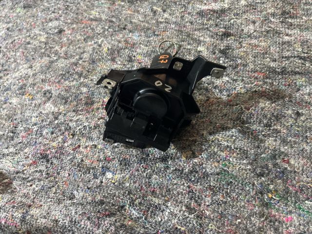 bontott AUDI Q7 Gyújtáskapcsoló Házzal