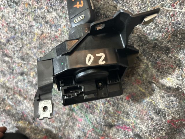 bontott AUDI Q7 Gyújtáskapcsoló Házzal