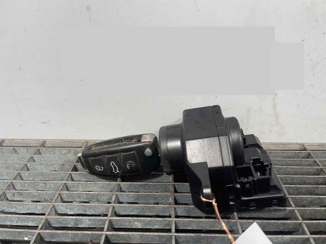 bontott AUDI Q7 Gyújtáskapcsoló