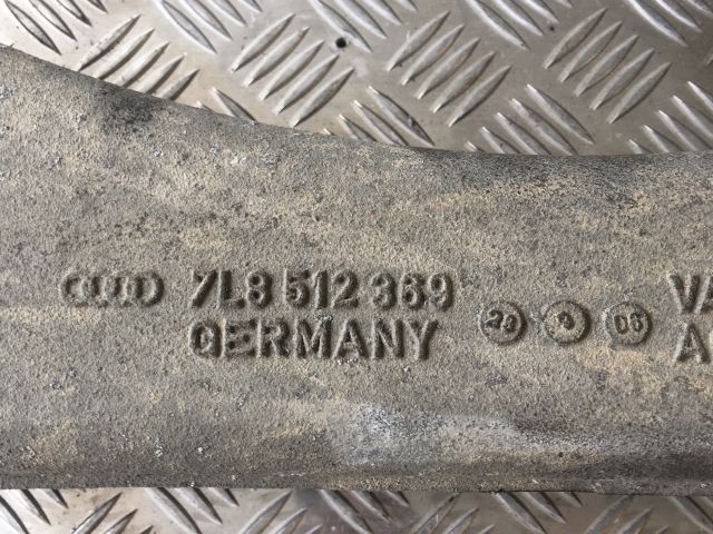 bontott AUDI Q7 Hátsó Bölcső