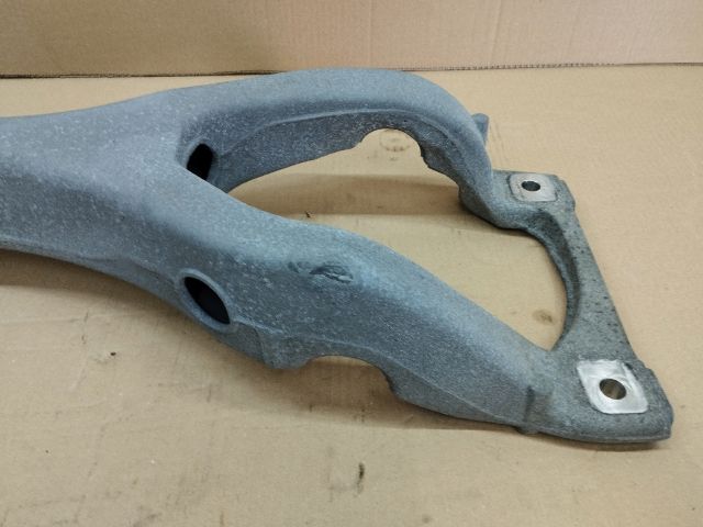 bontott AUDI Q7 Hátsó Bölcső