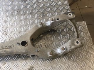 bontott AUDI Q7 Hátsó Bölcső