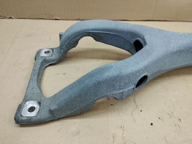 bontott AUDI Q7 Hátsó Bölcső