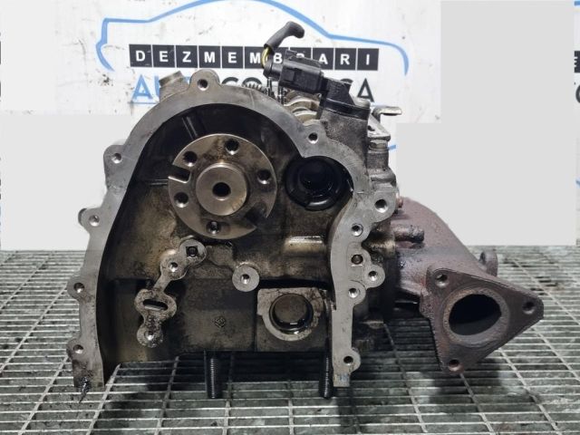 bontott AUDI Q7 Hengerfej