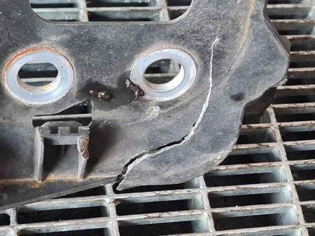 bontott AUDI Q7 Homlokfal (Üres lemez)