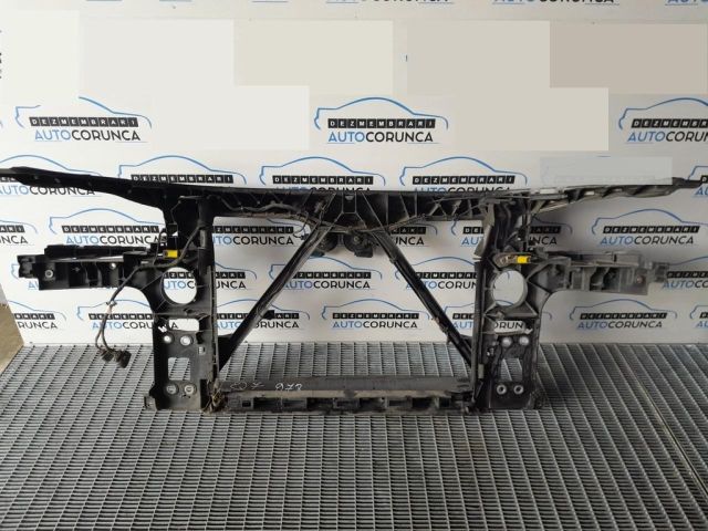 bontott AUDI Q7 Homlokfal (Üres lemez)