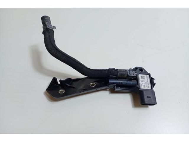 bontott AUDI Q7 Jeladó (Magában)