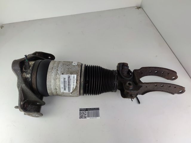 bontott AUDI Q7 Jobb első Rugó