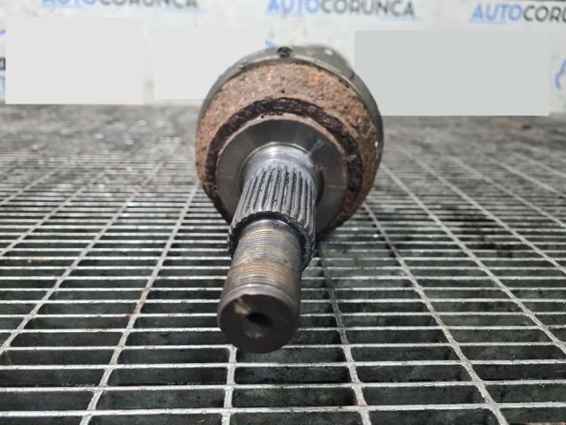 bontott AUDI Q7 Jobb Féltengely