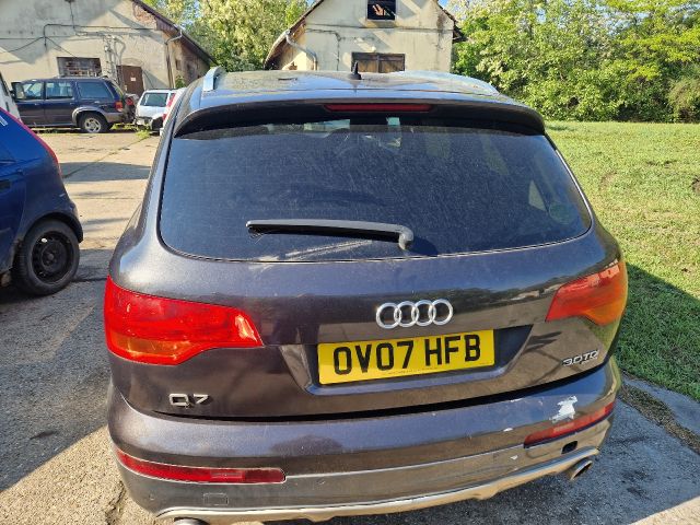 bontott AUDI Q7 Jobb hátsó Féltengely