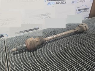 bontott AUDI Q7 Jobb hátsó Féltengely