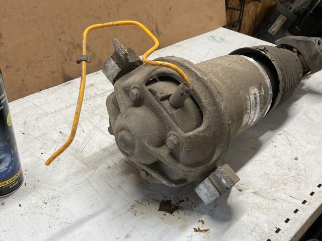 bontott AUDI Q7 Jobb hátsó Rugó