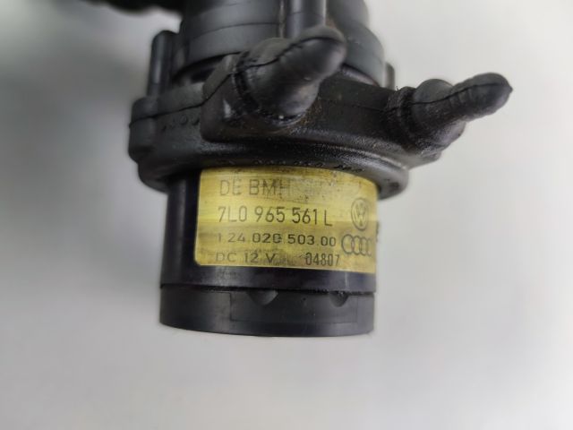 bontott AUDI Q7 Kiegészítő Vízszivattyú