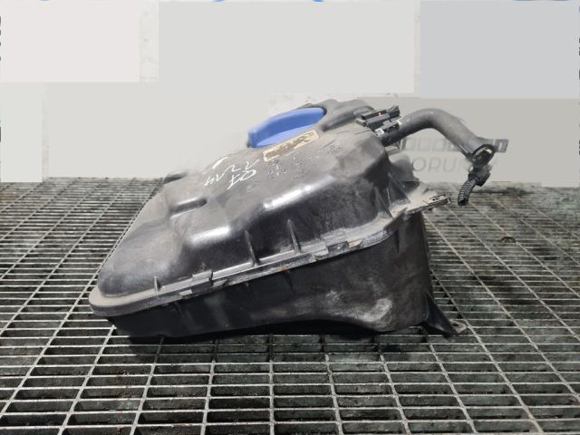 bontott AUDI Q7 Kiegyenlítő Tartály