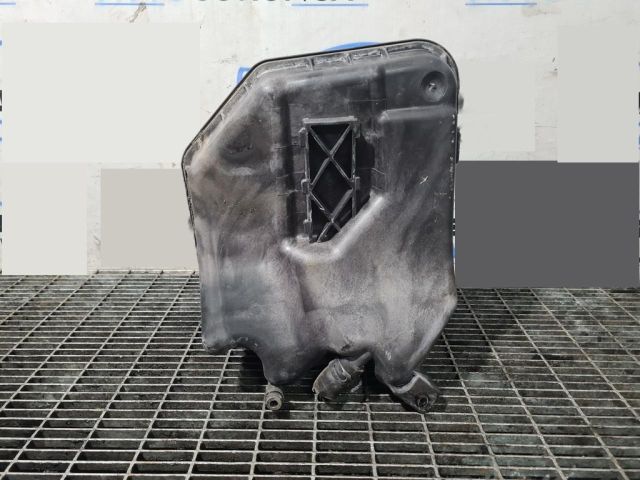 bontott AUDI Q7 Kiegyenlítő Tartály