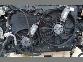 bontott AUDI Q7 Komplett Homlokfal (Részeivel)