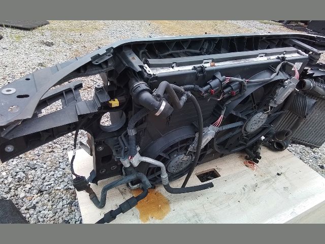 bontott AUDI Q7 Komplett Homlokfal (Részeivel)