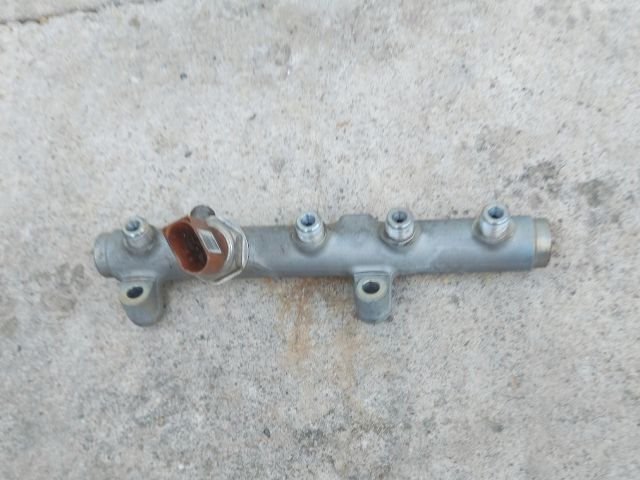 bontott AUDI Q7 Közösnyomócső