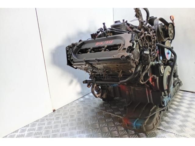 bontott AUDI Q7 Motor (Fűzött blokk hengerfejjel)