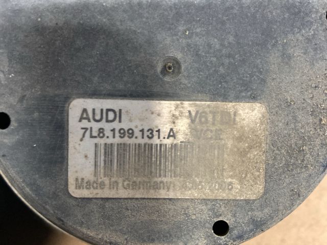 bontott AUDI Q7 Motor Tartó Bak (Pozíciófüggetlen)