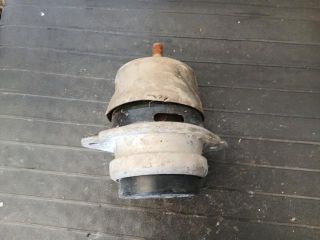 bontott AUDI Q7 Motor Tartó Bak (Pozíciófüggetlen)