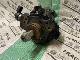 bontott AUDI Q7 Nagynyomású Szivattyú