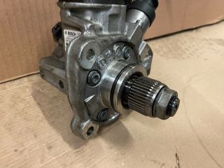 bontott AUDI Q7 Nagynyomású Szivattyú