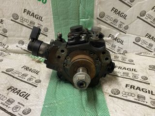 bontott AUDI Q7 Nagynyomású Szivattyú