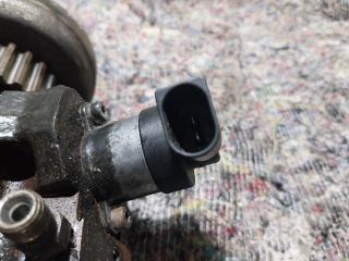 bontott AUDI Q7 Nagynyomású Szivattyú