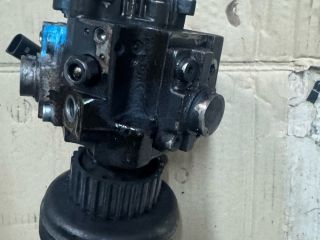 bontott AUDI Q7 Nagynyomású Szivattyú