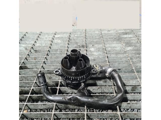 bontott AUDI Q7 Olajszűrő Ház