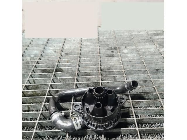 bontott AUDI Q7 Olajszűrő Ház