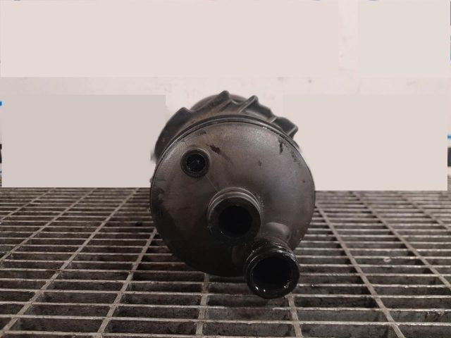 bontott AUDI Q7 Olajszűrő Ház