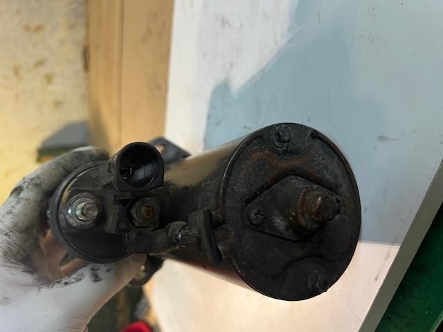 bontott AUDI Q7 Önindító