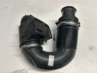bontott AUDI Q7 Légbeömlő Cső