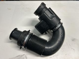 bontott AUDI Q7 Légbeömlő Cső